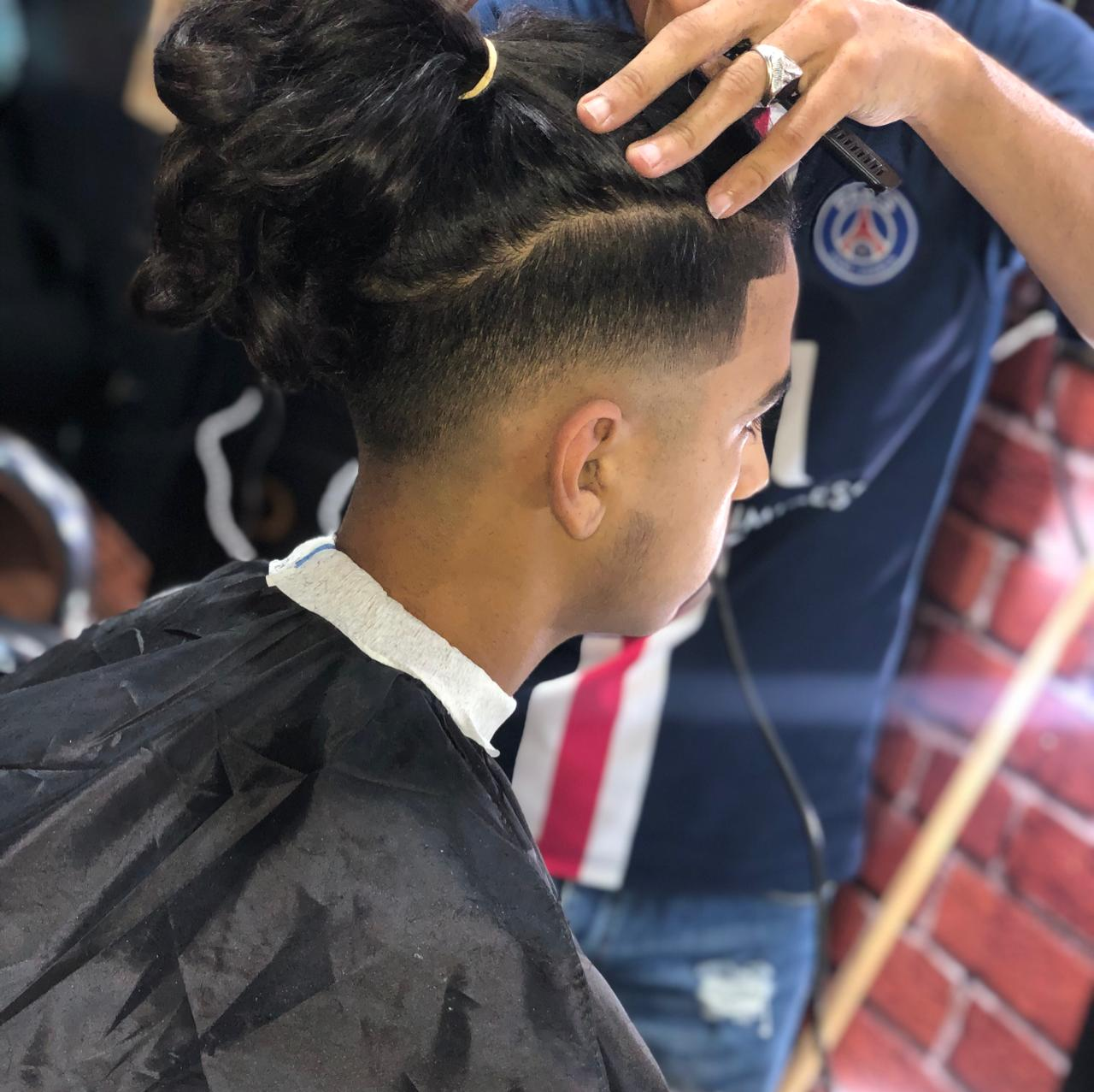 Barbershop Agadir | salon de coiffure Agadir | صالون حلاقة